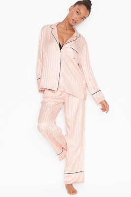 SET PYJAMA PYJAMA MANCHES LONGUES SATIN RAYURE NUDE ROSE NEUF