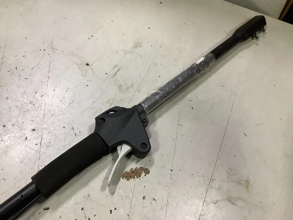 HOMELITE UT26SSL3 TRIMMER UPPER DRIVE SHAFT / TUBE CONTROL HANDLE - Image 2 of 3