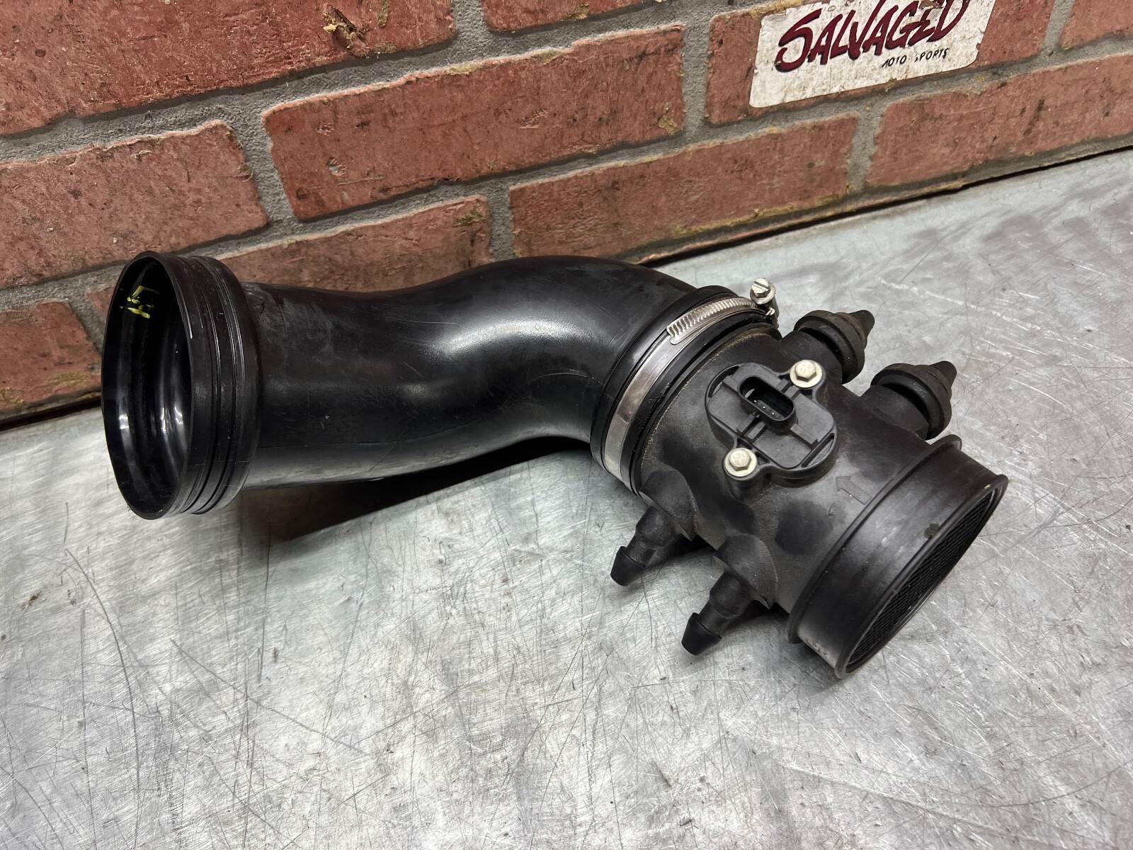 McLaren 650S 2015 Left Driver Air Cleaner Intake Duct Tube 15-17