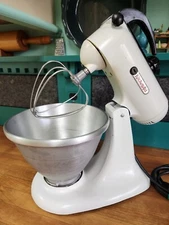 Vintage KitchenAid Hobart Model 3B Stand Mixer, 3 Qt. Mid Century 1940s
