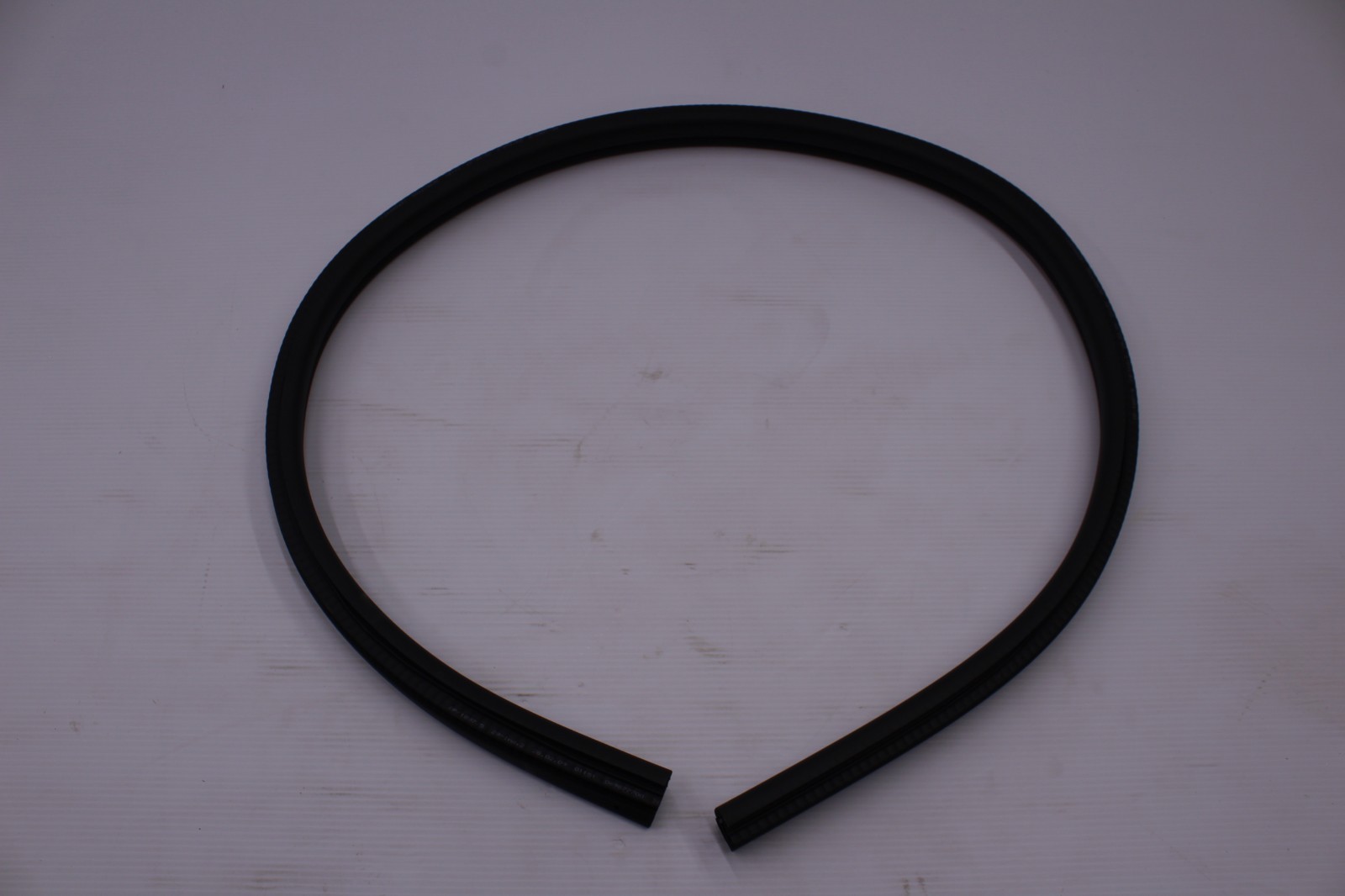 Ferrari California 2009-2014 Rear Right Outer window scraper seal P/N 069846500