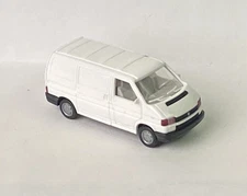 VW Volkswagen CARRAVELLE WHITE 47mm Plastic HO 1/87 scale model WIKING NoBox