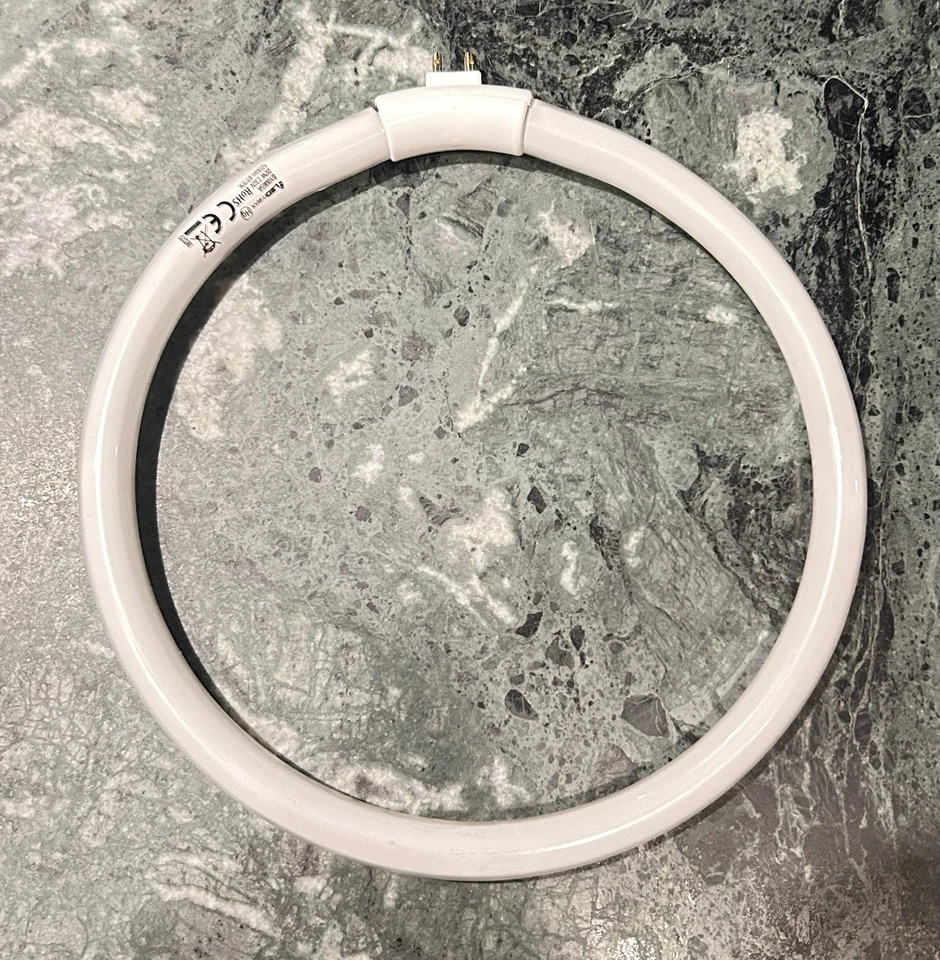 Circolina T4 22 Watt 4 Pin (esterni) 6500K - Immagine 3 di 4