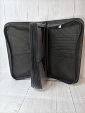 Soft Sided black zippered CD or DVD storage case. holds 80 Dvds Or Cds.