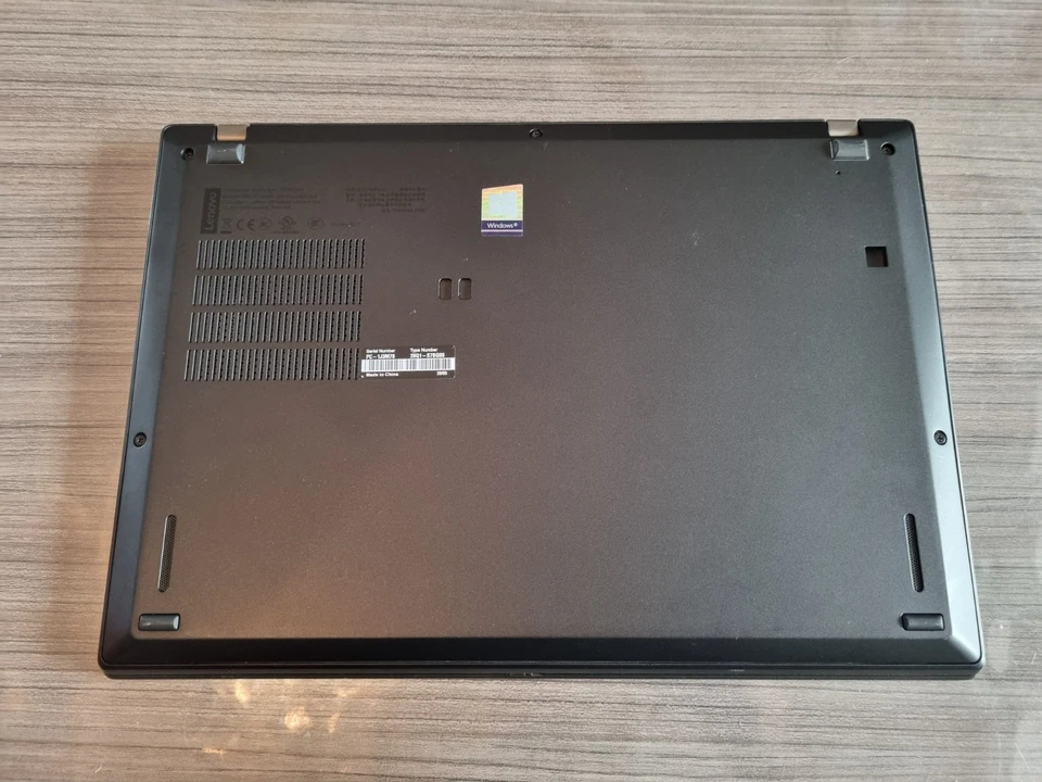 Lenovo ThinkPad X390 · i5-8265U · 8GB · 256GB, photo 4 sur 5