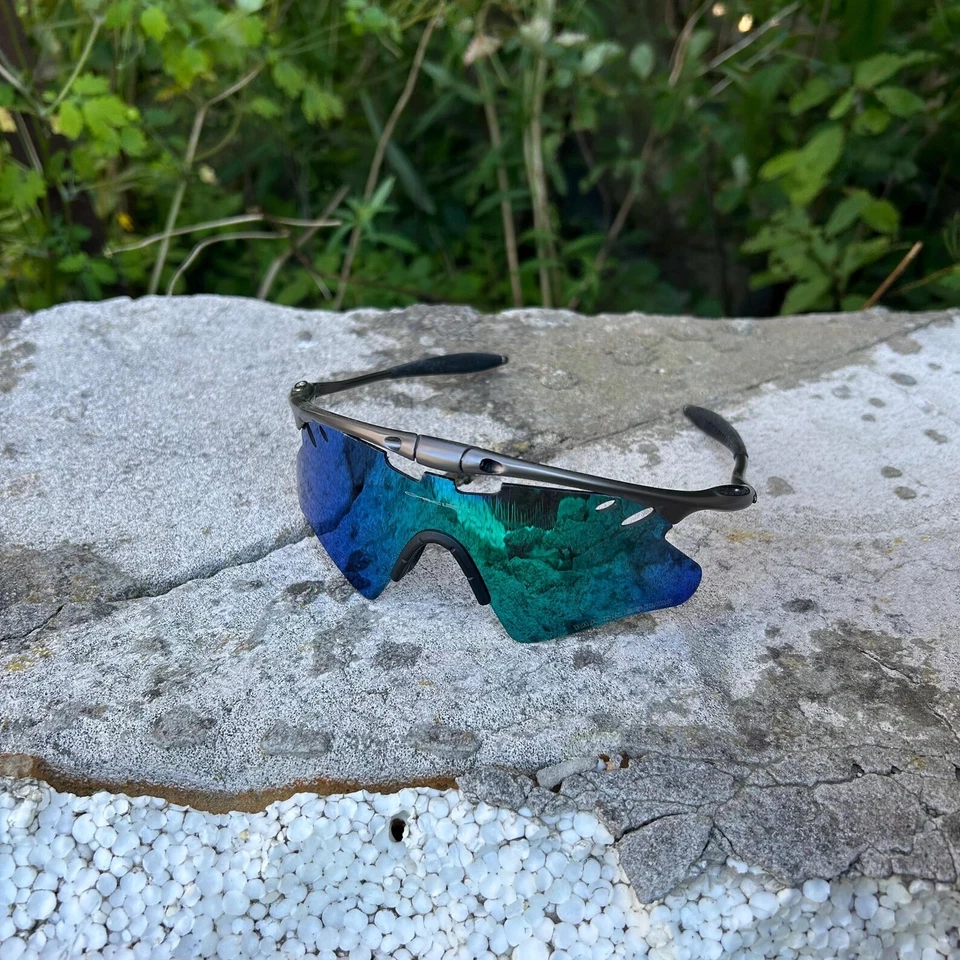 Vintage Oakley Mag Metal M Frame Style Sunglasses Polarized Green Blue Lens - Photo 2/4