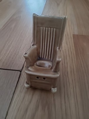 Vintage Porcelain/Ceramic Glazed Rocking Chair Salt/Pepper Shaker