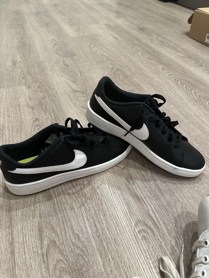 Size 10.5 - Nike Court Royale 2 Low Black White - Image 4 of 4