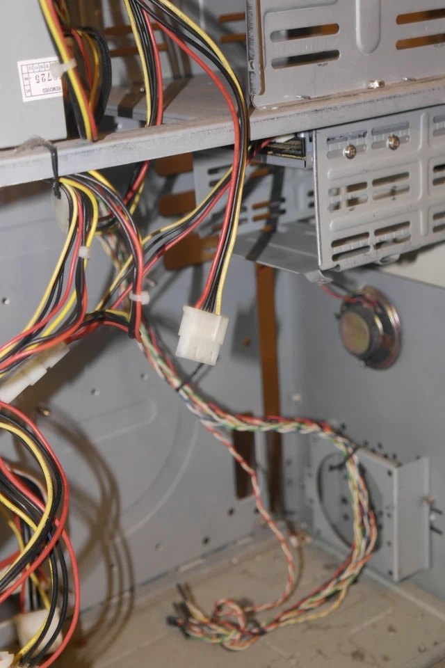 Very old FULL SIZE AT server case MHz LCD PSU 8086/286/386/486 WORKING - Image 4 of 4