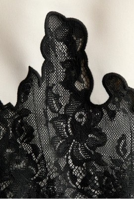 Ladies - Cream Lace-Trimmed Slip Dress - Size: S - H&M Ladies - Cream Lace-Trimmed Slip Dress - Size: S - H&M
