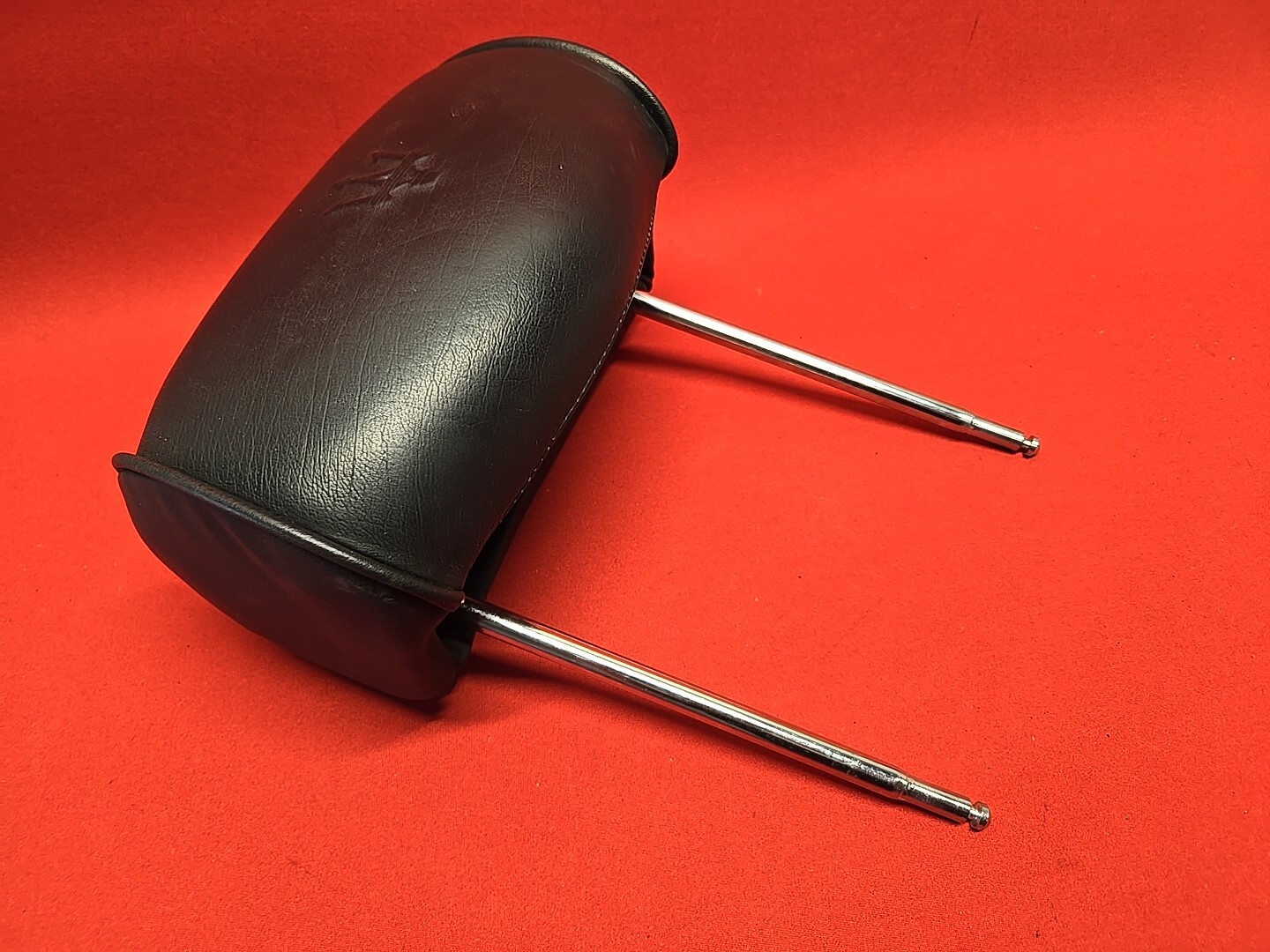 2003 - 2007 Maserati Quattroporte FRONT LEFT or RIGHT Headrest Leather 981421319
