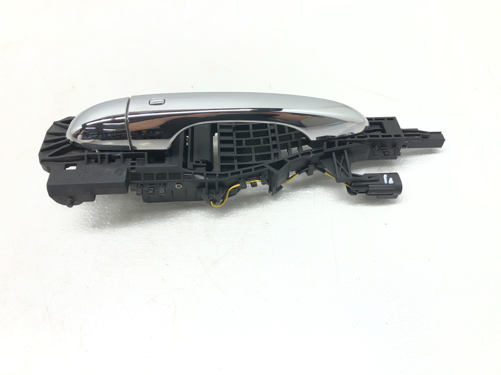 2014-2019 MASERATI GHIBLI S RIGHT PASSENGER FRONT EXTERIOR DOOR HANDLE OEM.