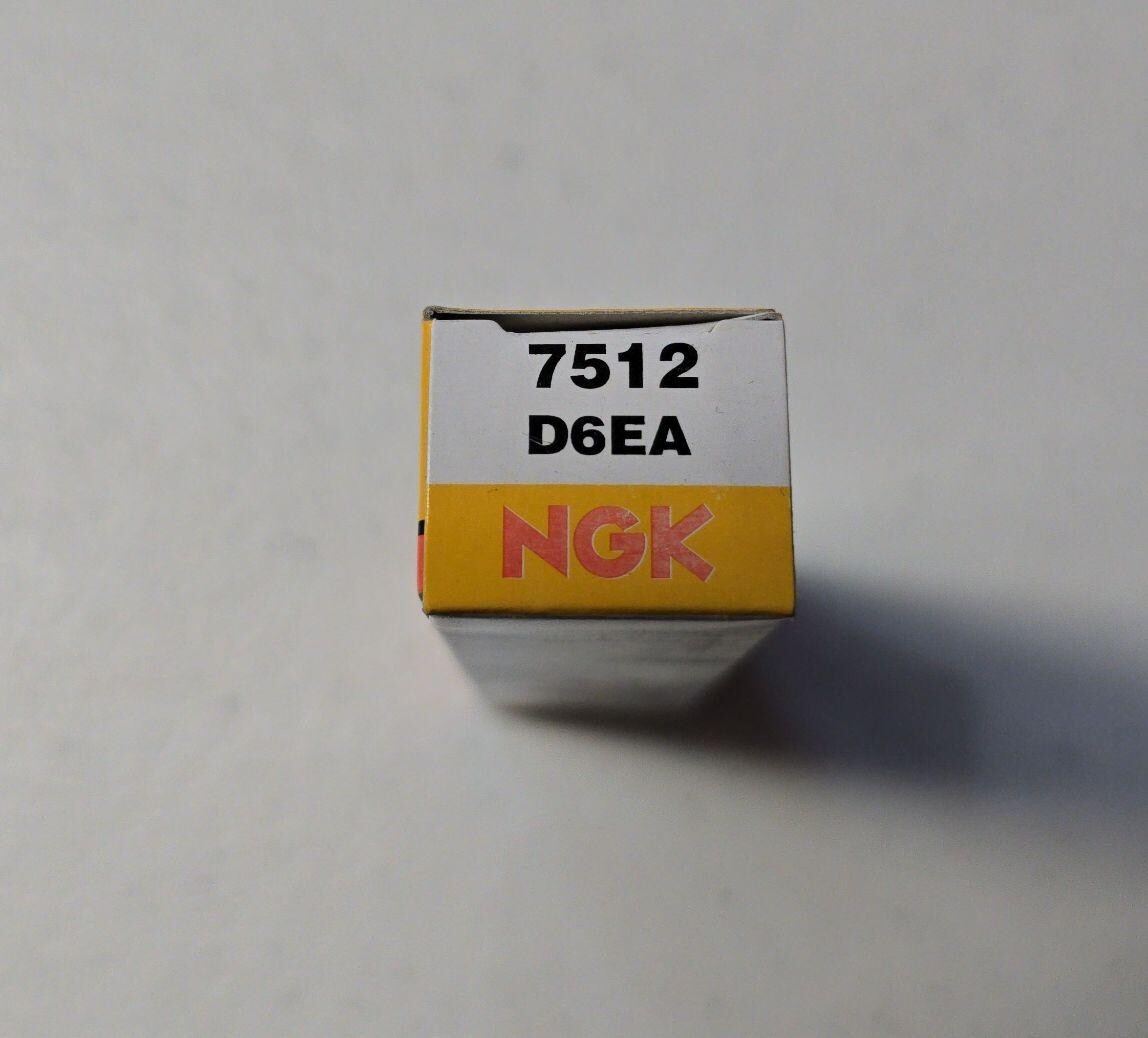 NGK D6EA / 7512 Spark Plug New