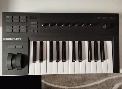 Native Instruments Komplete Kontrol A25