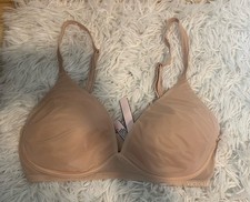 Victoria's Secret Angelight lightly-lined wireless Bra size 32 D in Nude