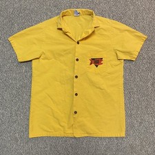 Camicia uomo vintage mare e sci con bottoni gialla media surf grafica made in USA