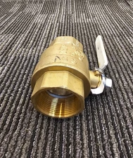 EVERFLOW 1-1/2" Full Port Brass Ball Valve, Female Threaded 600 WOG 150 WSP