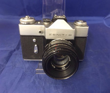 Fotocamera reflex vintage sovietica URSS Zenit-B 35 mm con obiettivo Helios 44-2 SPEDIZIONE GRATUITA