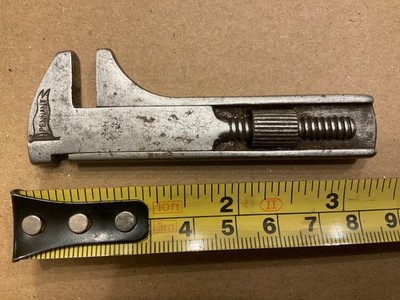 WIMPEL KLEIN VINTAGE FAHRRAD VERSTELLBARER SCHRAUBENSCHLÜSSEL TEIL DES FAHRRAD-WERKZEUGSET