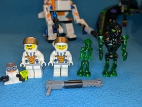 LEGO Space Mars Mission: ETX Alien Infiltrator Set 7646 - No Box/Manual