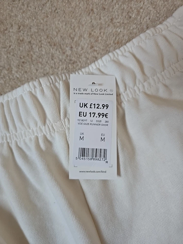 New Look Shorts Size Medium - Image 3 of 4
