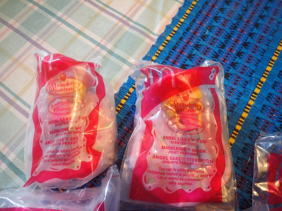 Strawberry Shortcake лот товаров McDonald's Happy Meal игрушки 2006 - 4, 6, 7, 8, 8 - Изображение 4 из 4