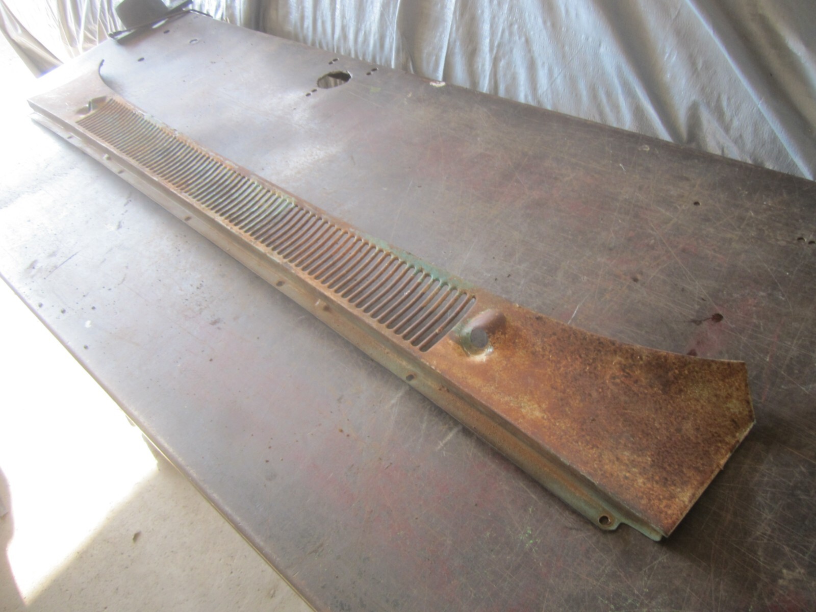 60 61 62 63 CHEVROLET C10 C20 WINDSHIELD WIPER COWL VENT PANEL OEM SOLID L@@K
