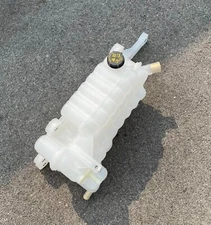 F86-1063 Genuine Paccar Radiator Surge Tank OEM - New