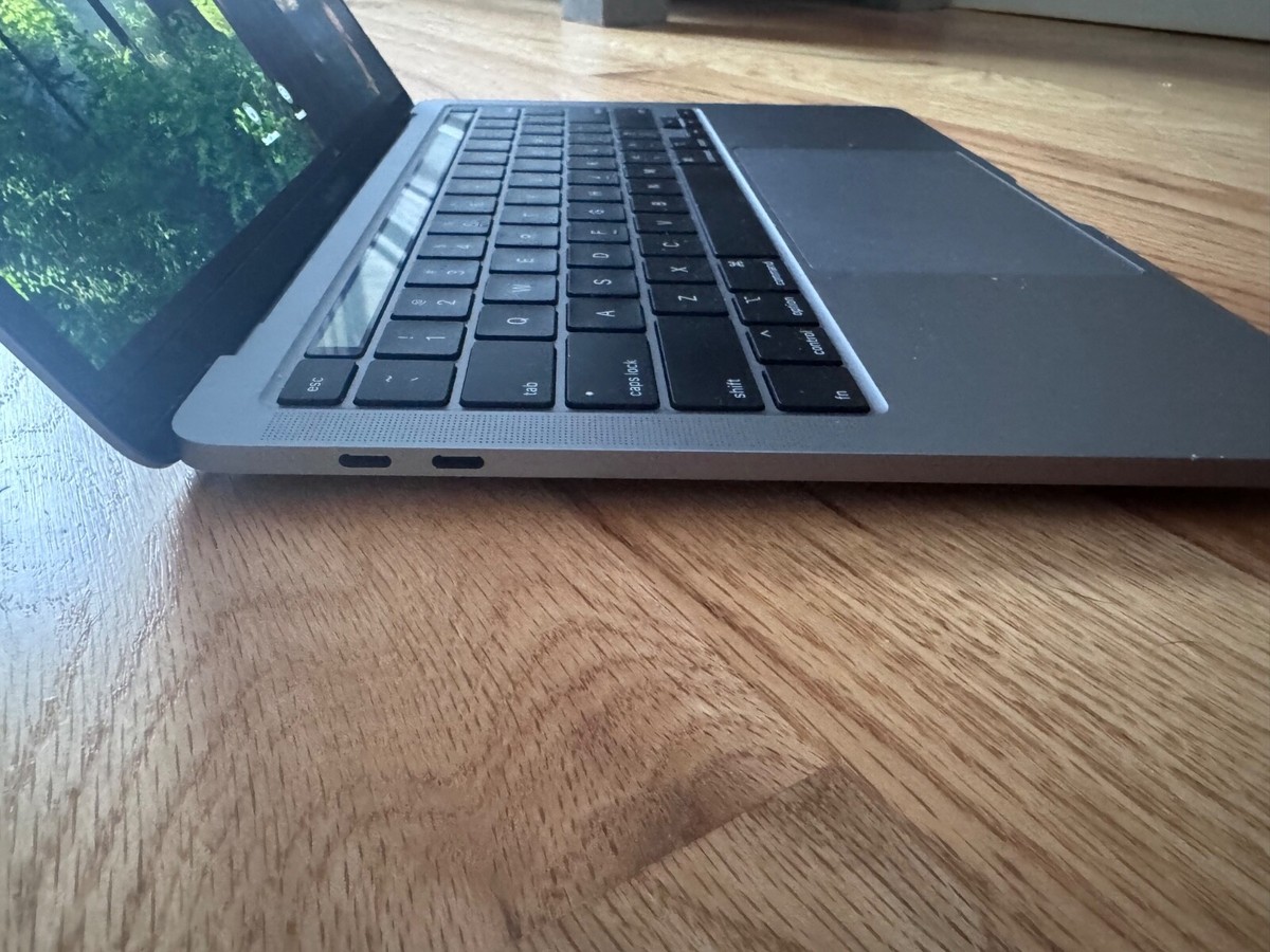Apple MacBook Pro 13