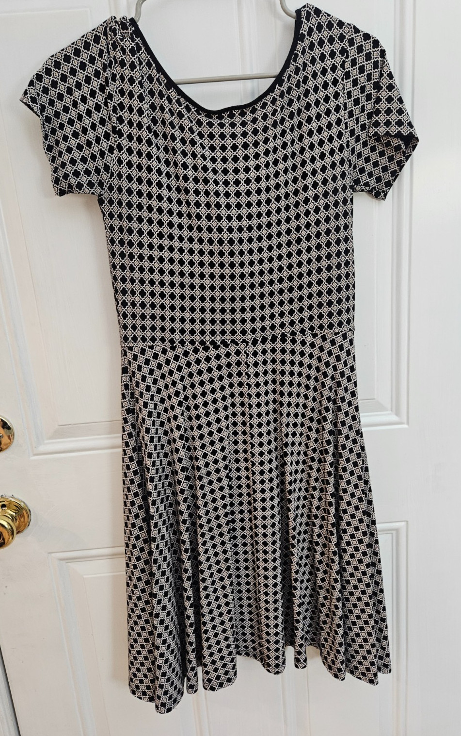 Uniqlo Women's  Bra Dress Black with pattern fit & flare short sleeves Sz M thumbnail 6