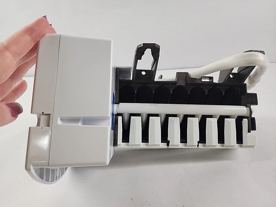 Repuesto maestro de piezas para máquina de hielo perfil Hotpoint GE CAN01-019 WR30X28704 Foto 2 de 4