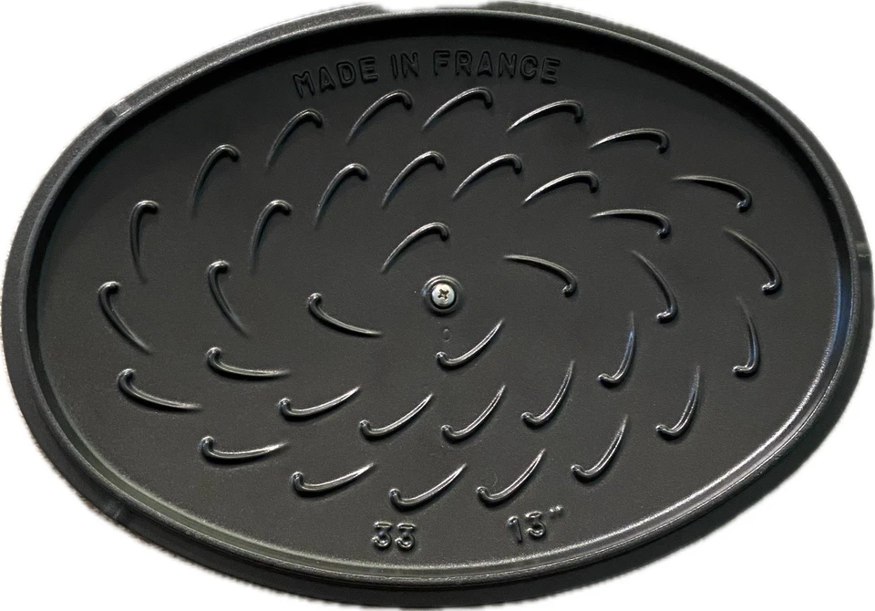 Novo com etiquetas poeira 13” ferro fundido coberto prato oval desenho de peixe Add’l alça em forma de peixe - Imagem 4 de 4