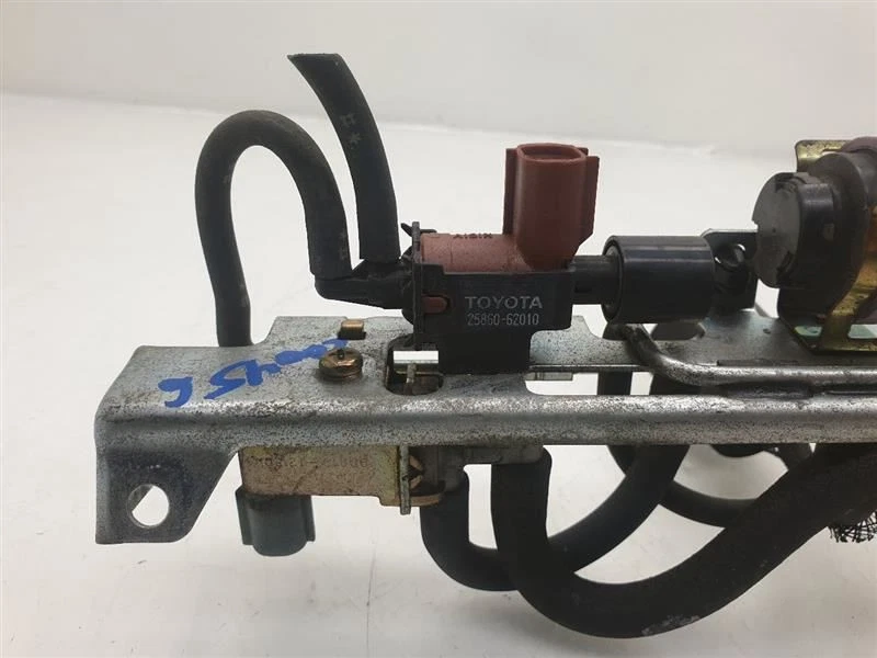 Juego de válvulas de control de emisiones Toyota Avalon 98 99 25701-20061 Foto 2 de 4