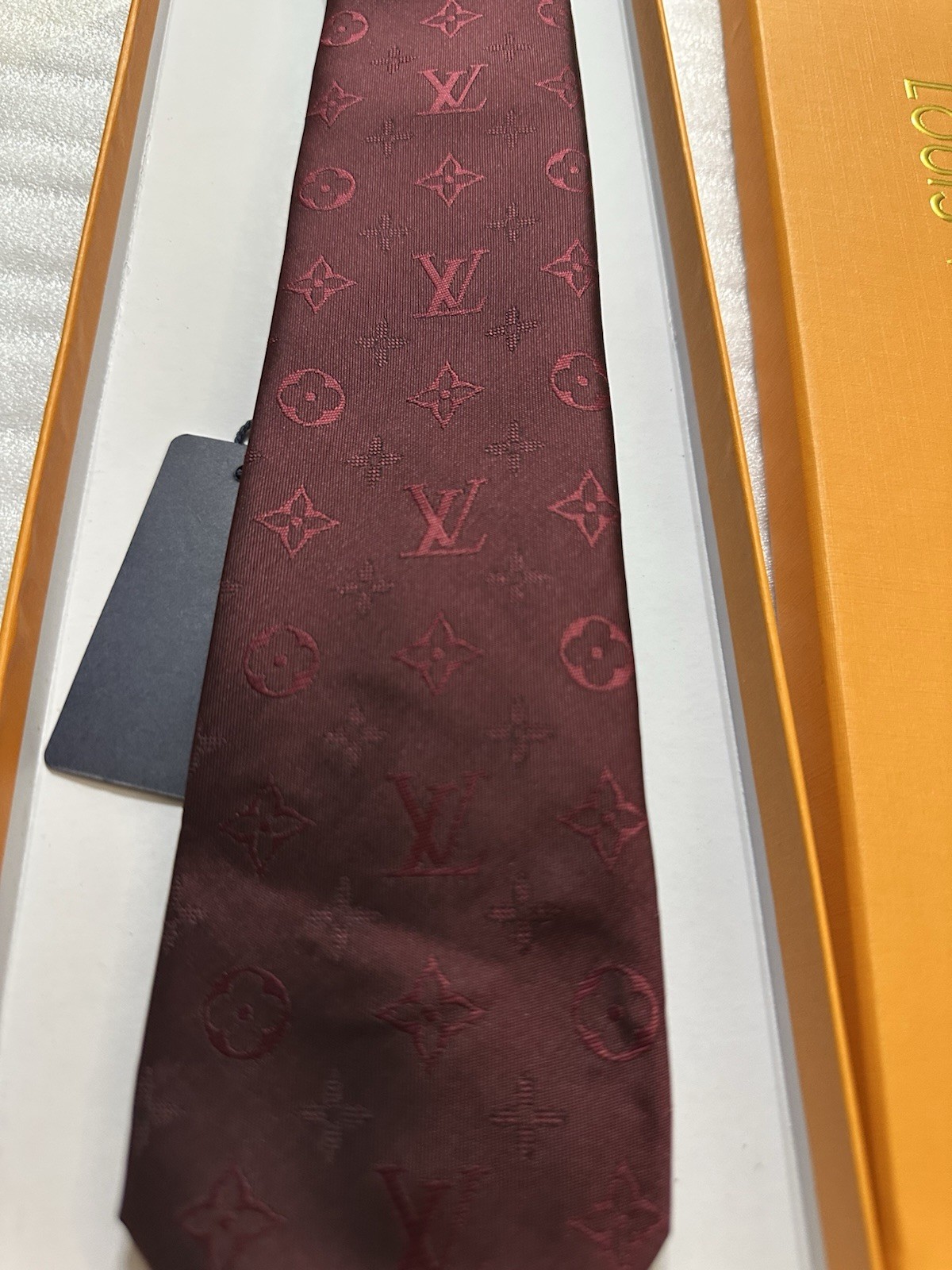 Louis Vuitton Men’s Silk Tie Burgundy Jacquard Logo Standard Classic