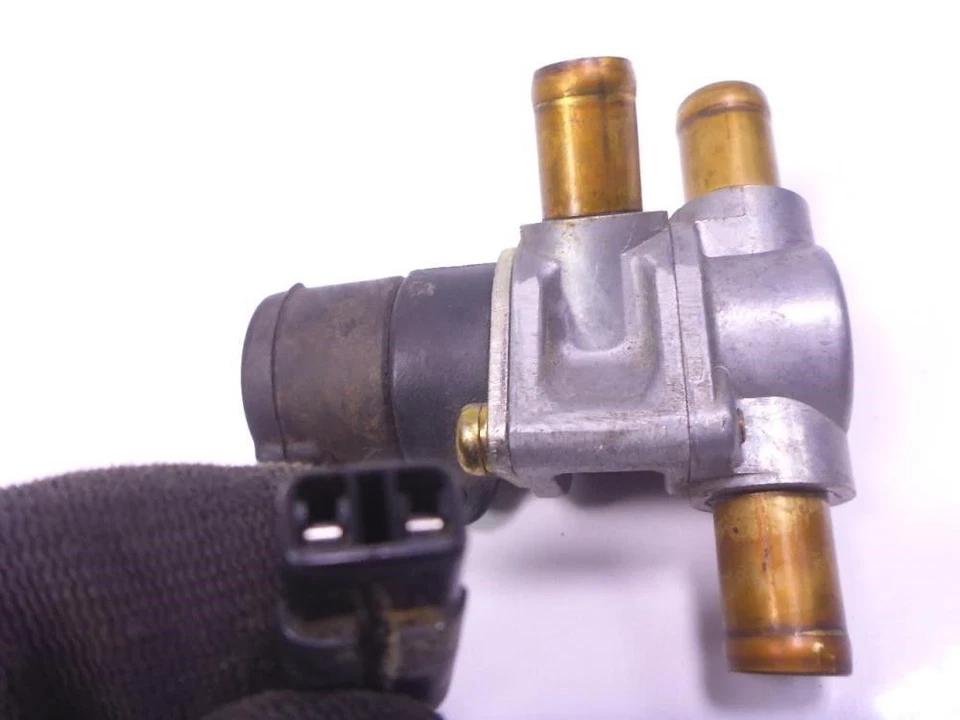 02-07 Solenoide Interruptor Válvula Aire Honda CB900F 919 Foto 2 de 4