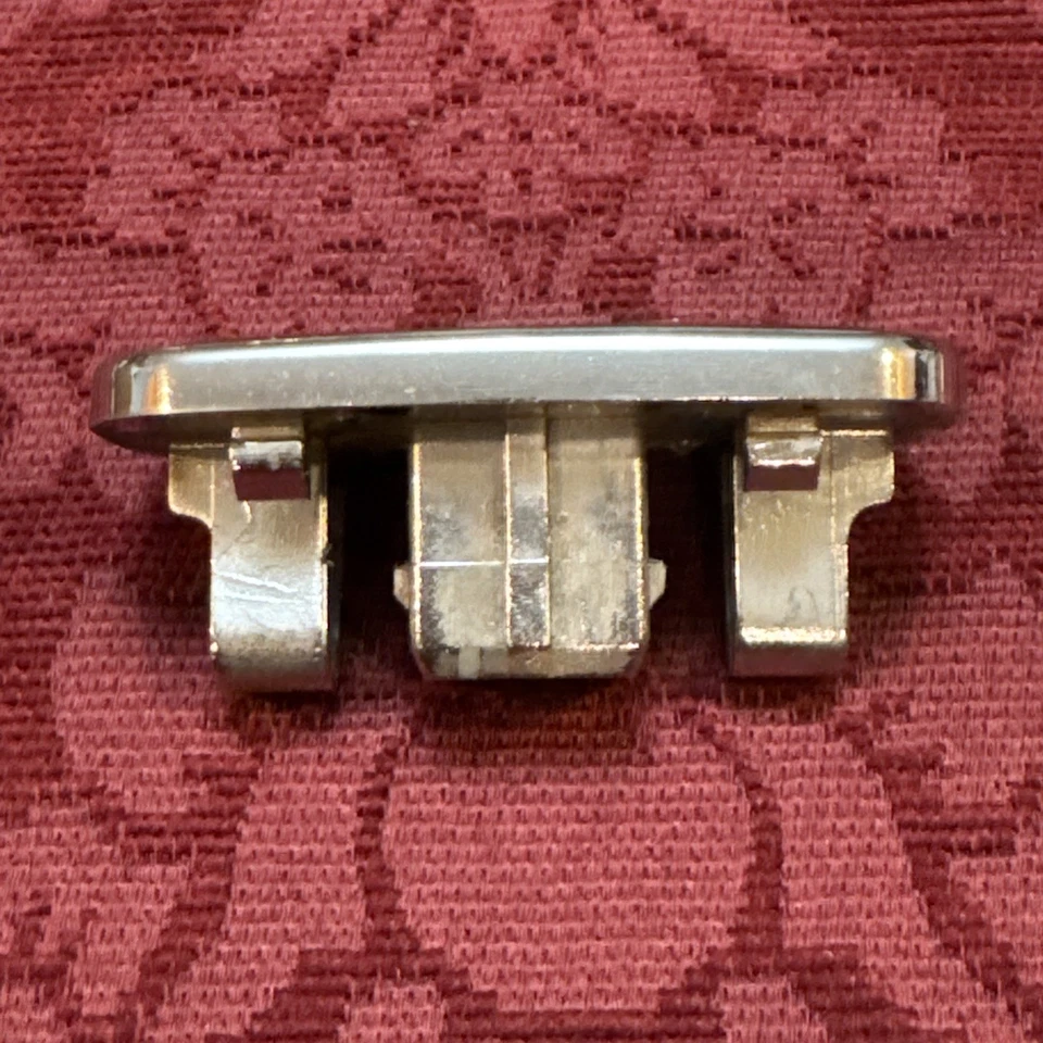 1998-2003 JAGUAR XJ8 XJR EMBLEMA DIANTEIRO PARA-LAMA EMBLEMA MÃO DIREITA LOGOTIPO ORIGINAL DO FABRICANTE - Imagem 4 de 4