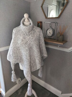 Crochet pattern for Ladies poncho and bobble hat set, shawl, wrap