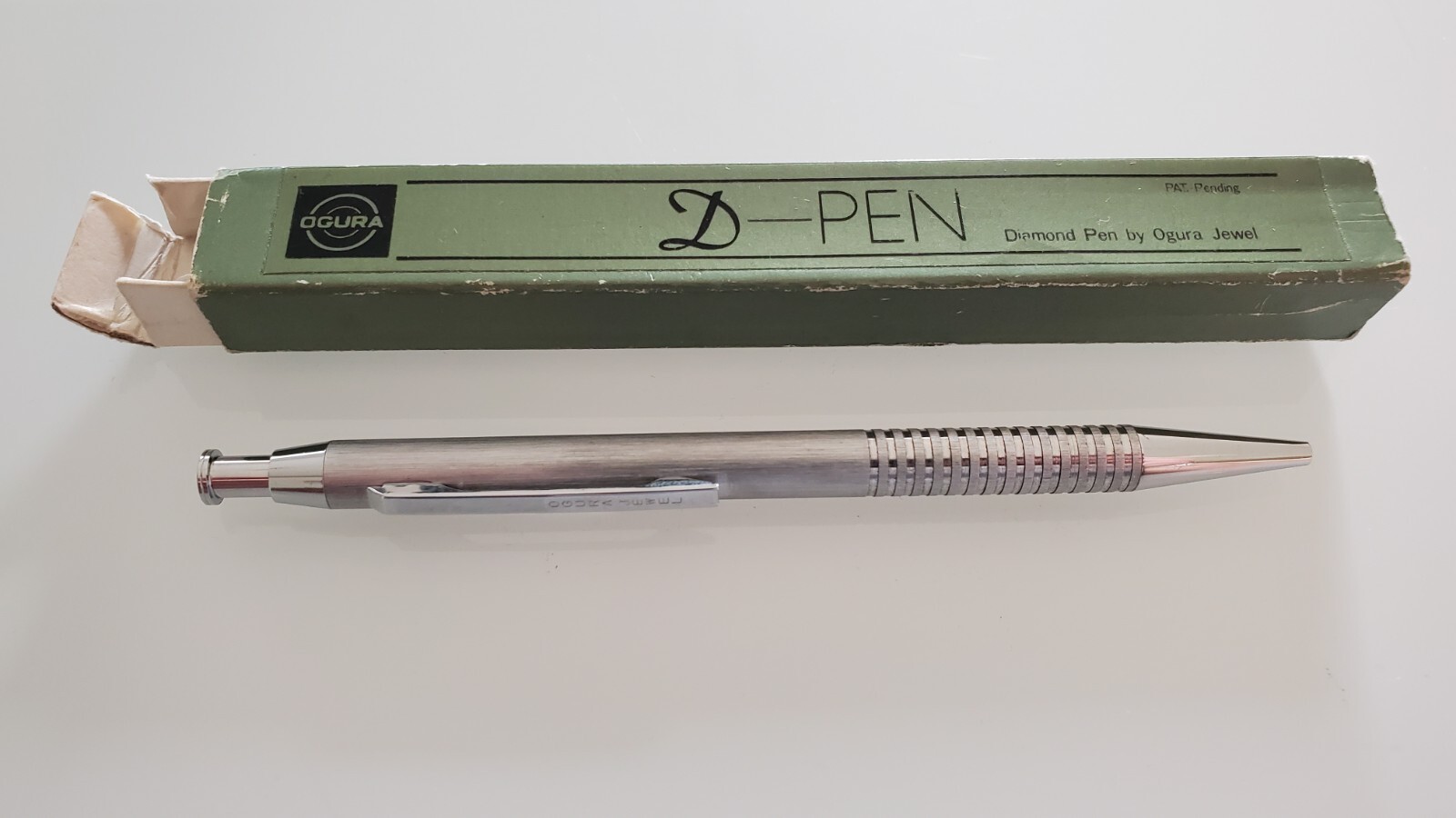 Stylo diamant OGURA D-Point en pointe naturelle pour gravures d'art de haute précision
