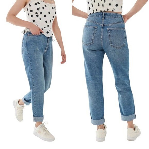 Urban Outfitters BDG High-Waisted Mom 