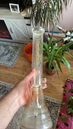 2004 ERA 18 inch beaker bottom Illadelph waterpipe