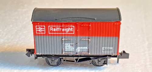 PECO SPUR N - RAILFREIGHT VEA VAN 230307 - ROT/GRAU | Zustand: Used