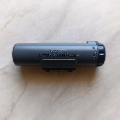 External Battery Pack Case For SONY MD WALKMAN MZ-E80 E45 E75 EBP-MZE44 Used