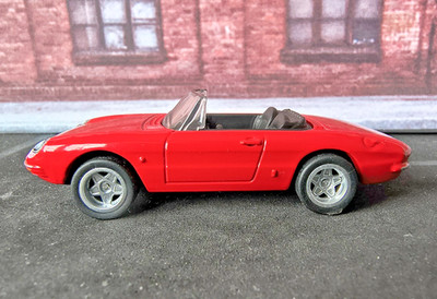1/64 Matchbox 1967 Alfa Romeo Spider Umbau Real Riders Custom Oldschool Felgen
