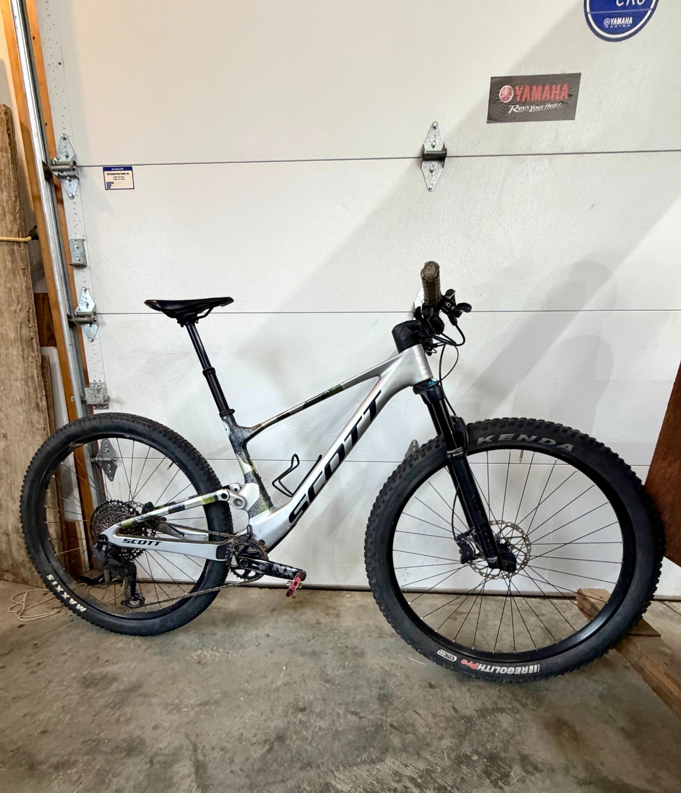 (Used) 2025 Scott Spark RC Comp cross country mountain bike with Upgrades (3000.00 USD)