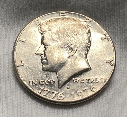 1976-D !!BICENTENNIAL!!Kennedy Half Dollar 50c!!UNCIRCULATED!!1776•1976~Free S&H