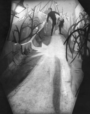 Conrad Veidt abducts the unconscious Lil Dagover in the German sil- Old Photo