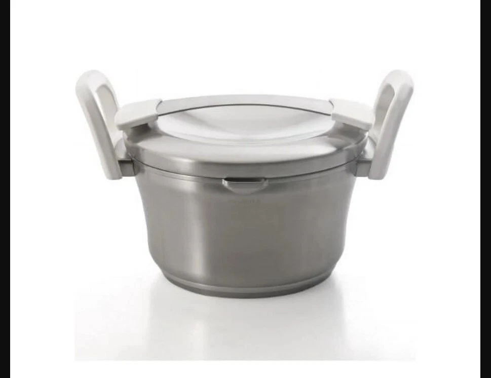 BergHOFF Auriga 8" Stainless Steel Covered Casserole 3.2Qt 18/10 stainless steel