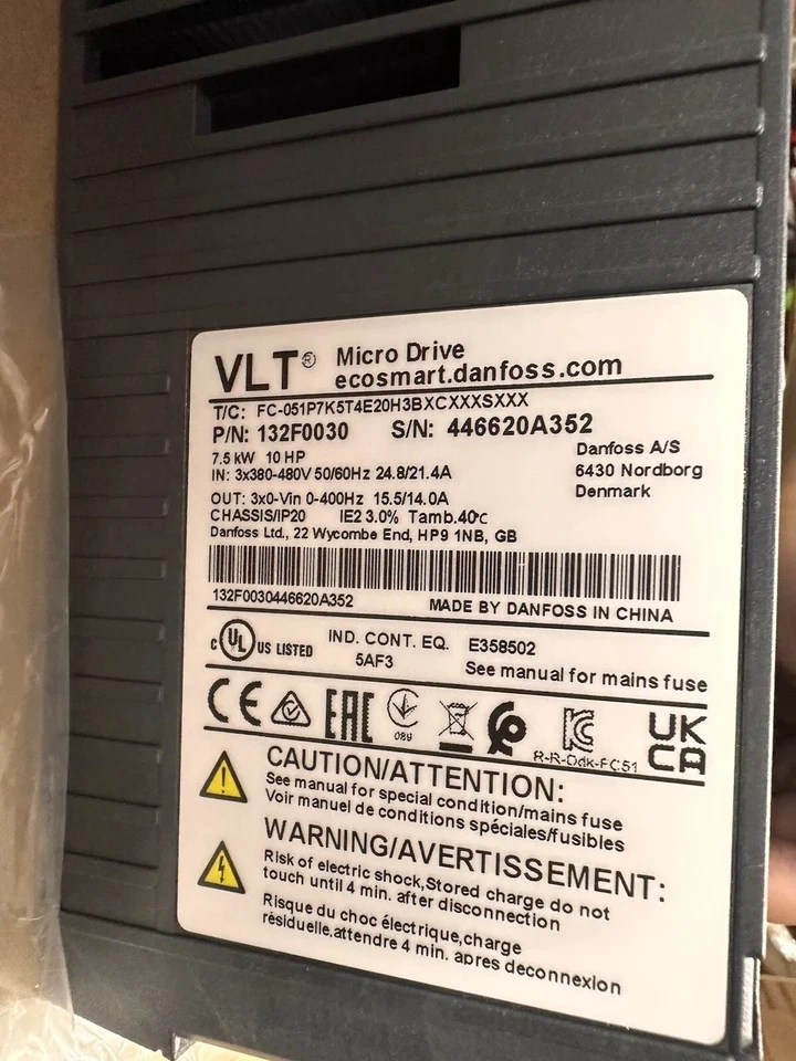 Micro unidad Danfoss ORIGINAL 132F0030 VLT 7,5 kW 10 HP FC051 NUEVO Foto 4 de 4