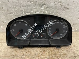 VW Touran Tacho Kombiinstrument  1T0920860C 110080217/007  110.080.217/007