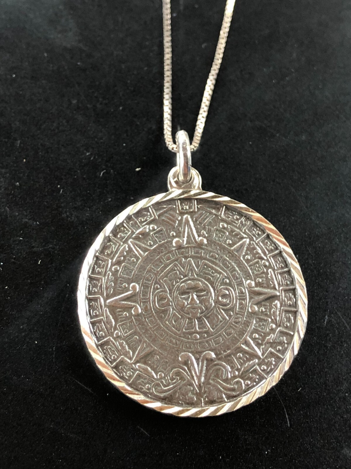 Round Mayan Aztec Calendar Coin Silver 925 Necklace W Gem